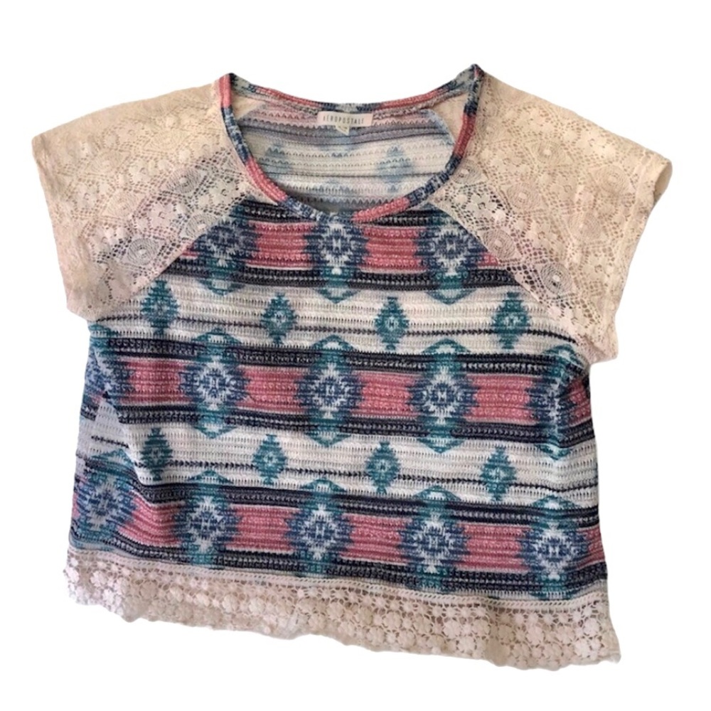 Aeropostale women’s short sleeve Aztec design crochet trim top Size XXL